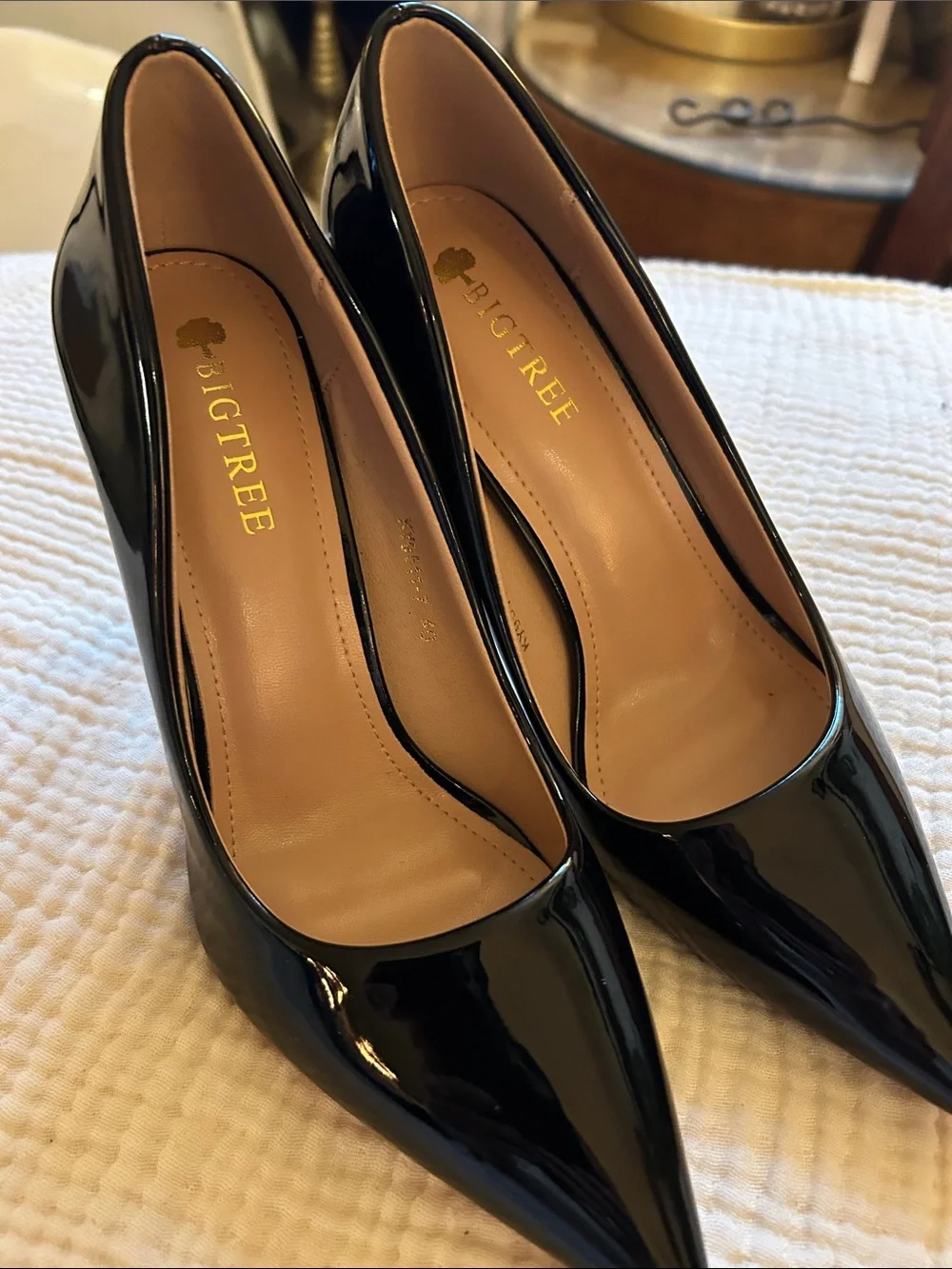 Women's Black Patent Pointed-Toe Pumps